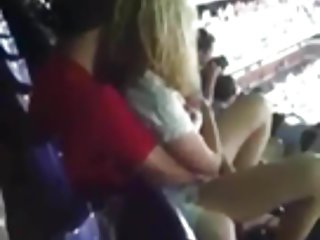 Мужик домашнее порно бесплатно трахает сексуальную блондинку в горле