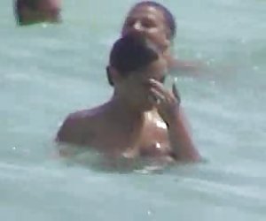 Мама вспоминает свою молодость оральный секс видео