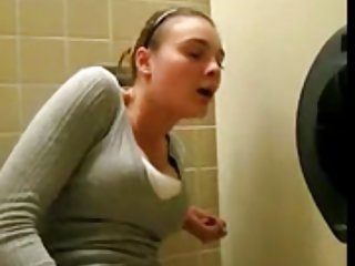 Зрелая порно русское смотреть брюнетка в латексе сосала член