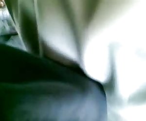 Сука толкнула смотреть парнуху себя огромным рывком